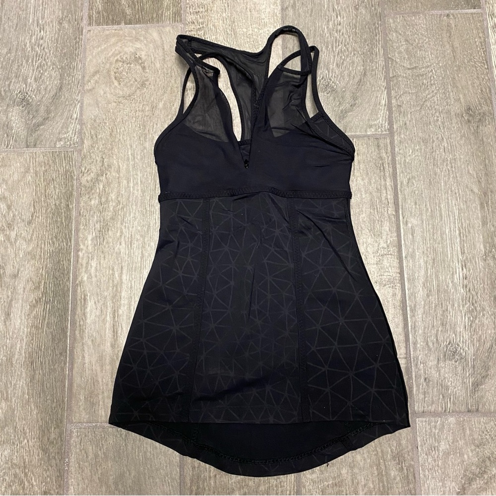 Lululemon tank top